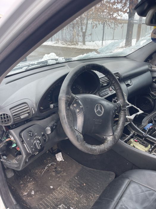 Mercedes c270 w203 na chasti мерцедес ц270 в203 на части