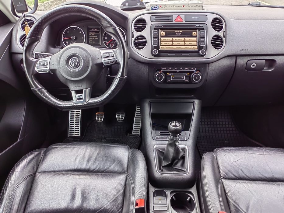 VW Tiguan R-Line 4x4 – 170 CP – FULL – 2 seturi roti