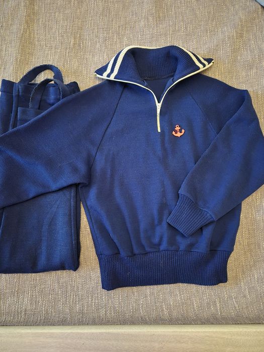 Кофты  детские  на возраст 9 - 13 и 7-8 лет