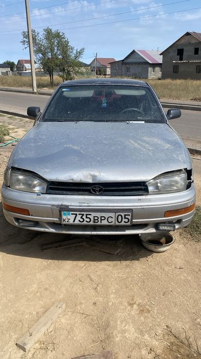 Тойота камри 10 1993год