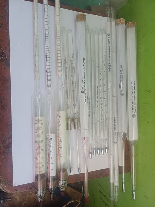 Продам лабораторные термометры