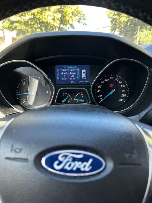 FORD Focus 2011 — imagine 4