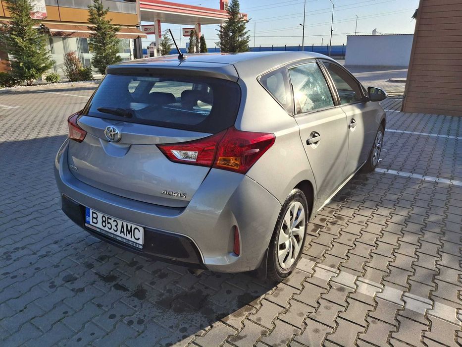 Toyota Auris 1.6 L Valvematic, Automata, 136cp, Istoric Toyota, 136000km 2013