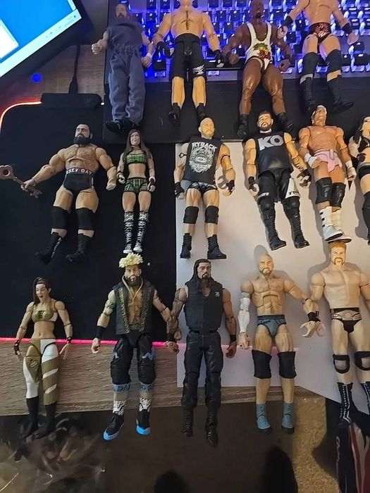 WWE екшън фигури играчки разпродажба на колекция loose action figures