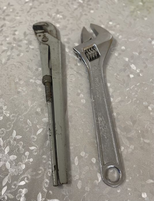 Продам разводной ключ