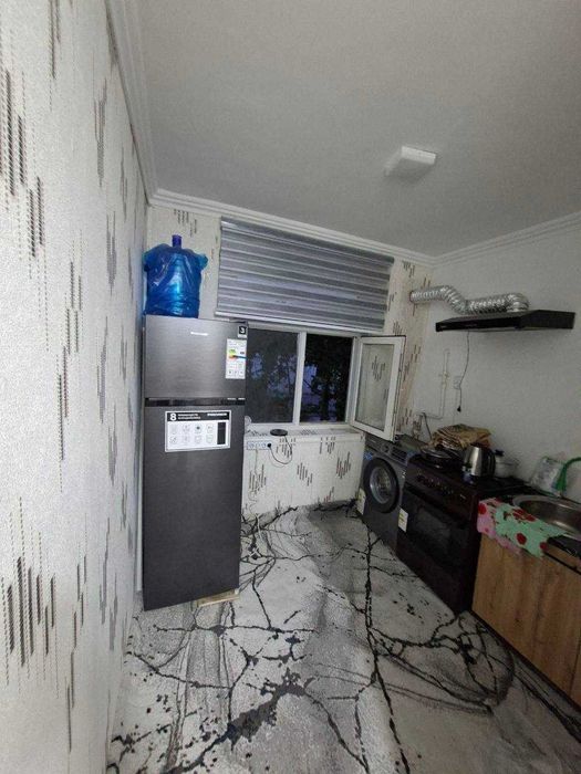 Горгаздан 1 хонали 1 каватдан квартира сотилади