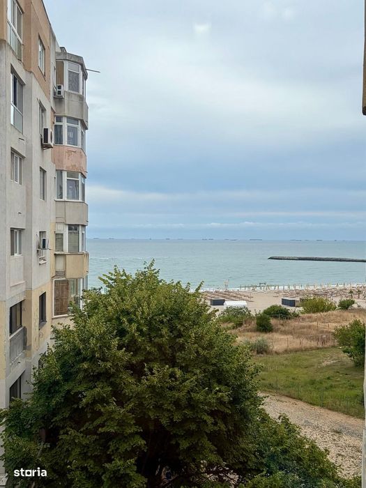 Apartament 3 camere 2 bai vedere la mare termen lung Zona Faleza Nord