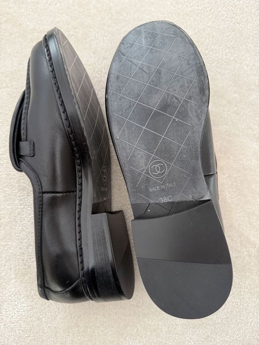 Pantofi model chanel