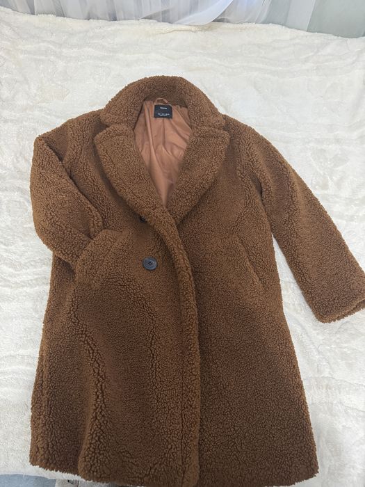 Пальто Тедди Bershka