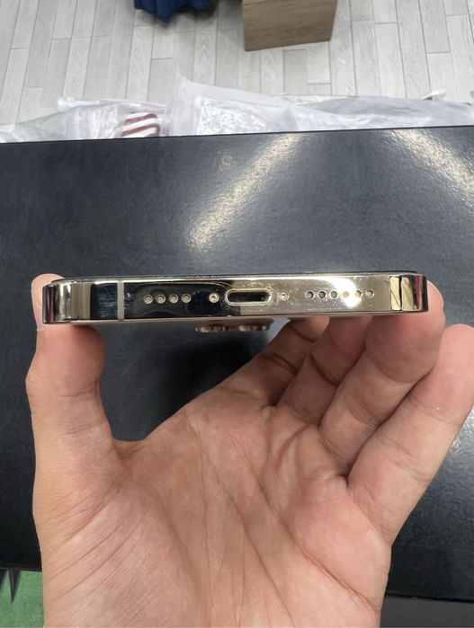 Iphone 13 promax gold