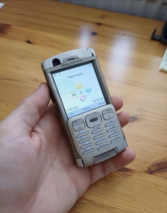 Sony ericsson P990i