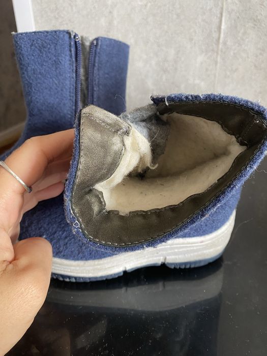 Продам сапожки на мальчика