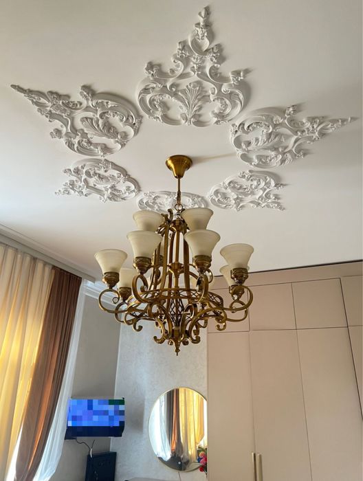 Срочно продам люстру большую