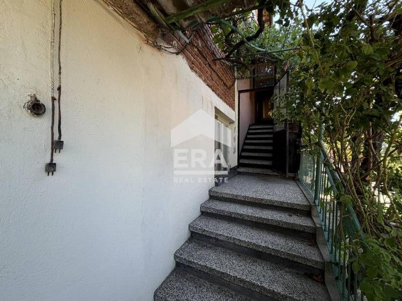 Продава се Етаж от къща в Хасково, Куба - 96 кв.м за 691 €/кв.м - Снимка #8