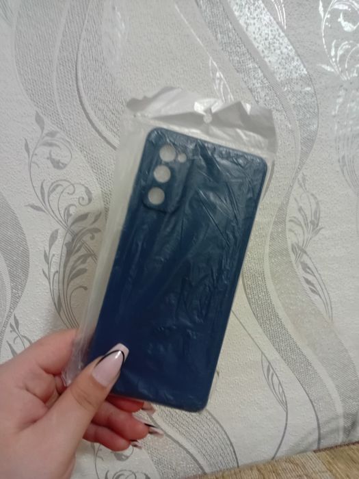 Продам чехол на самсунг s20