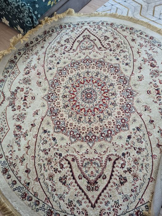 Продам ковры в хорошем состоянии