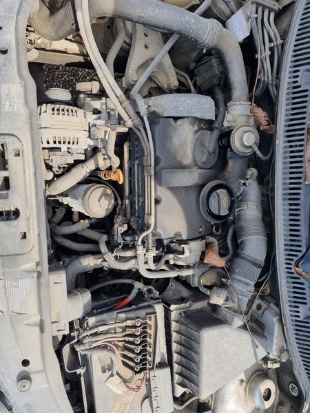 Dezmembram Volkswagen Polo 1.4 BAY 55kw