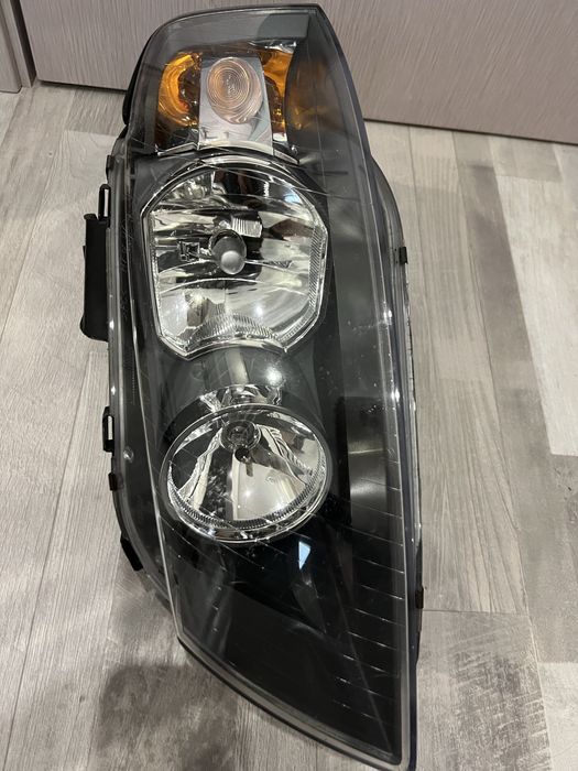 Фар за Аudi A3 8p