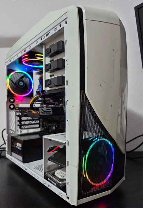 Unitate PC Gaming i5 6600, RX 580, 16 GB RAM