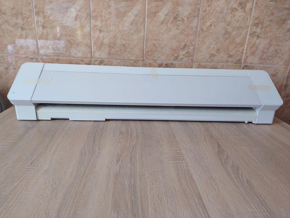 Cutter plotter Silhouette Cameo Pro – perfect funcțional +Kit accesorii