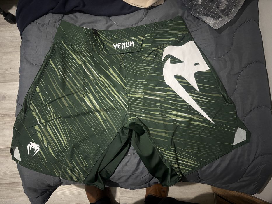 Шорти Venum S,L нови