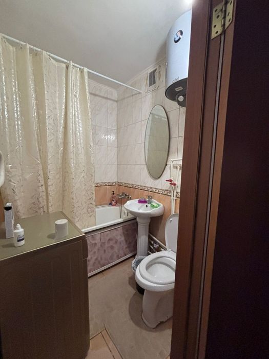 Сдам квартиру в центре Караганды