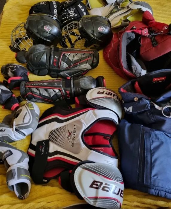 Хоккейная форма 2 комплекта