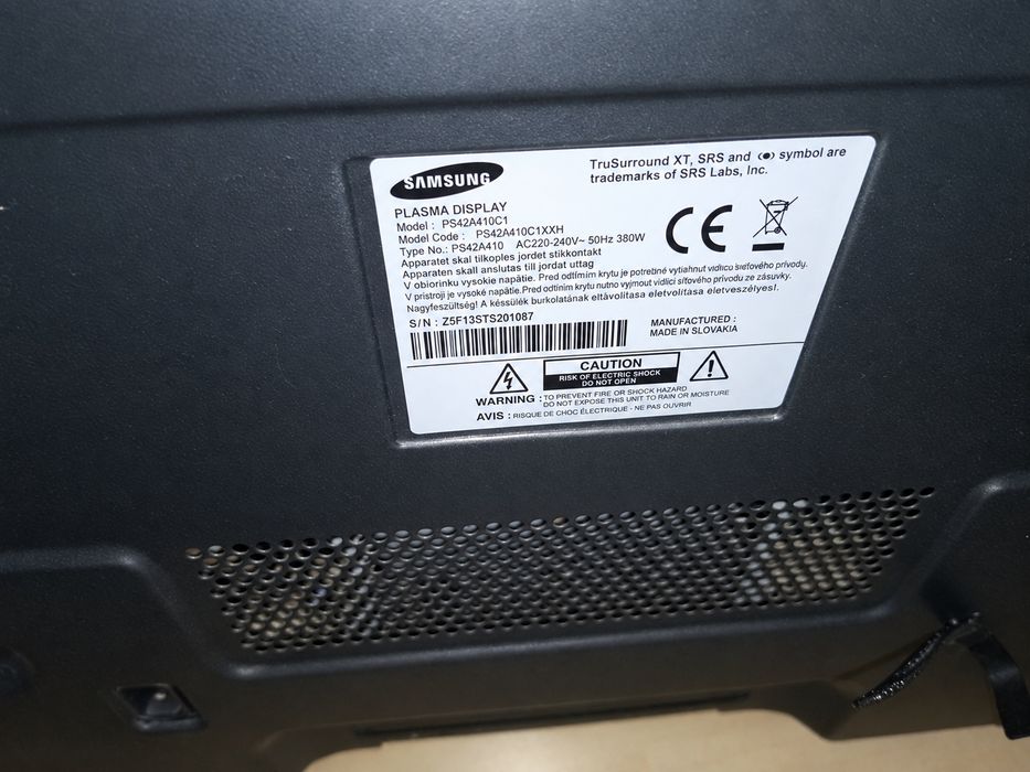 Vând TV plasmă SAMSUNG