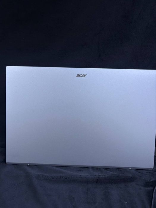 Ноутбук ASUS  Core i3-8130U