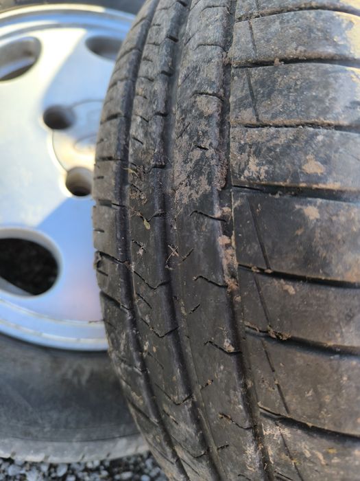 Летни гуми 185/65/R15.