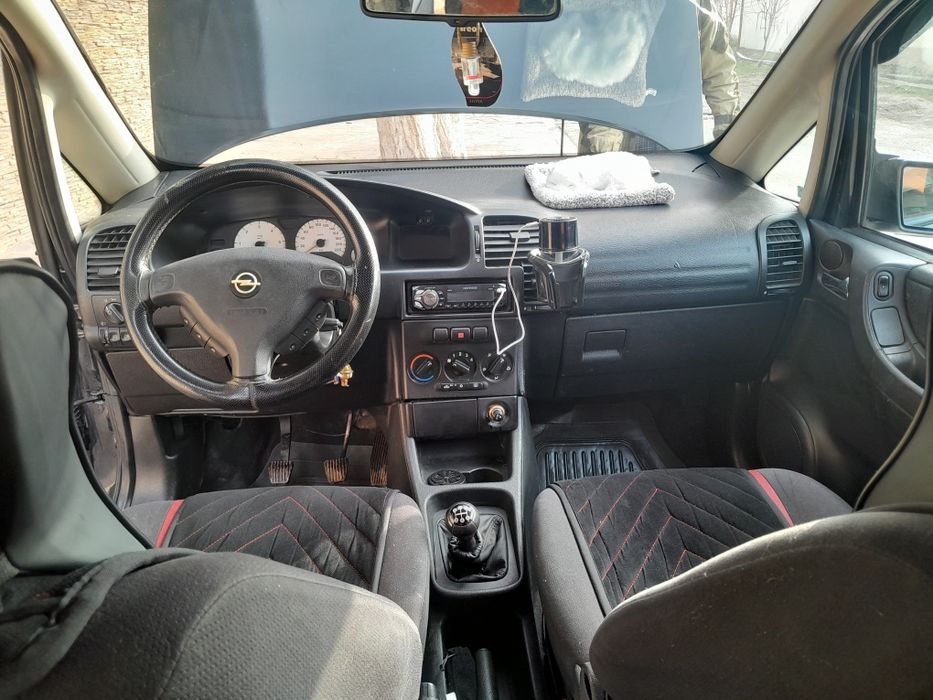 Продам Opel Zafira