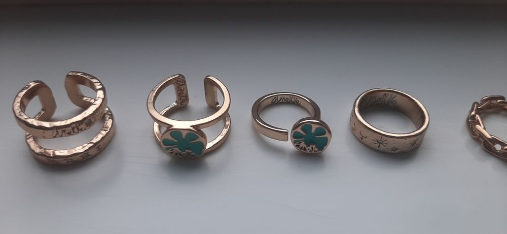 Anekke нови пръстени