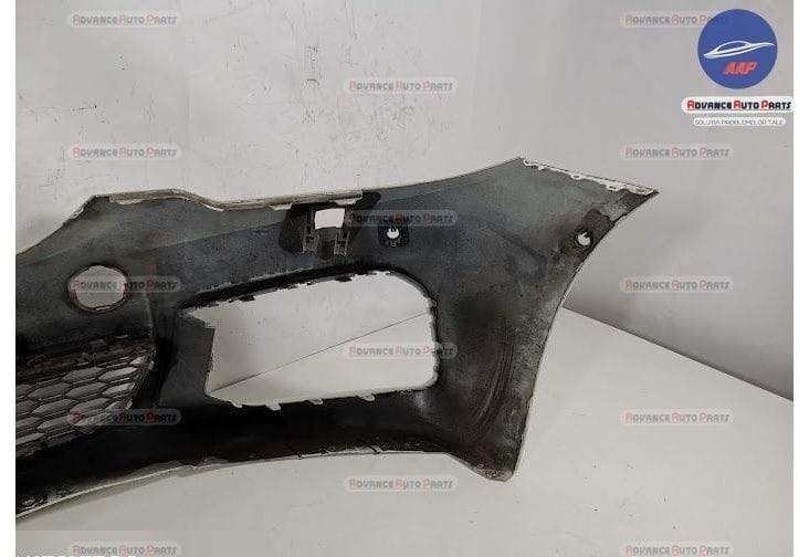 Bara fata originala cu senzori spalatori si grila inferioara G31 M Spo
