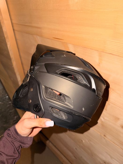 Cască Ciclism MTB / Downhill Uvex Jaccyl cu Protecție Bărbie Detașabilă (Copii / Juniori / Adulți)