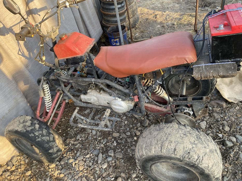 Квадроцикл продам