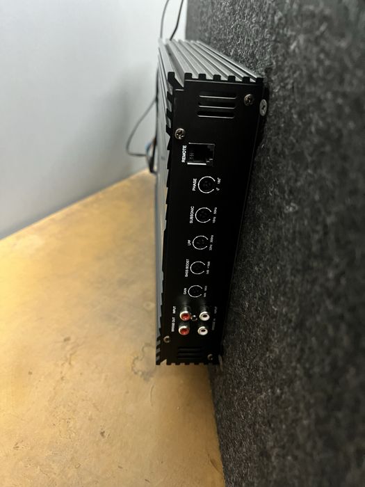 Сабвуфер с усилителем