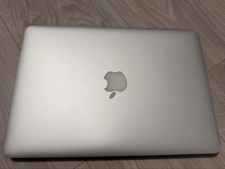 Apple MacBook Pro (Retina, 13-inch, 2015)