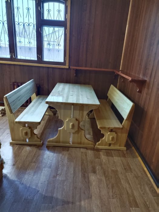 Стол со скамейками