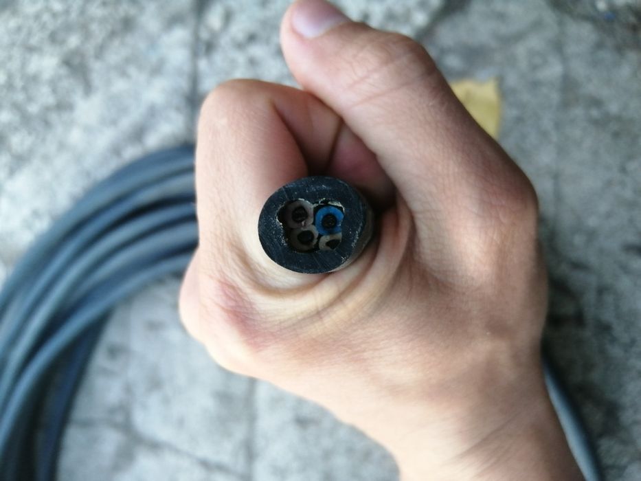 Продам кабель КГ 3×4+1×2.5 6м