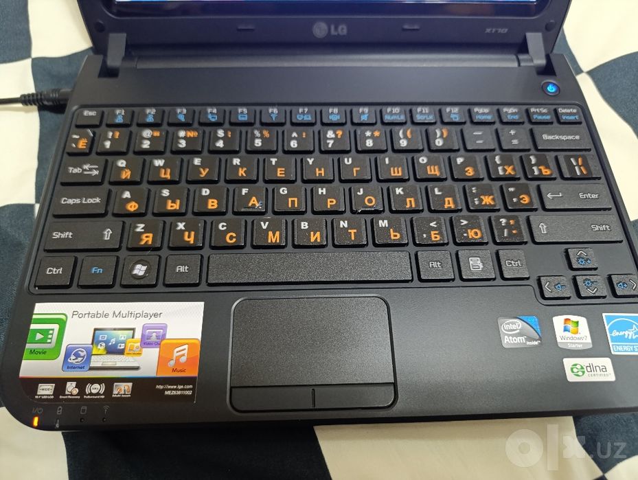 Netbook LG глянцевый