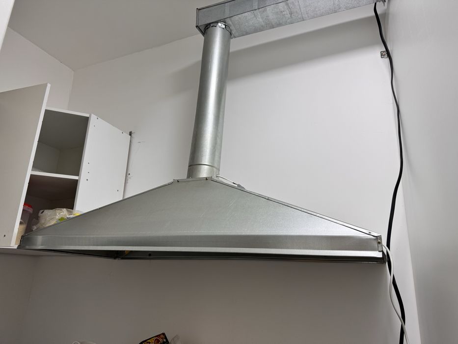 Вытяжка с вентилятором