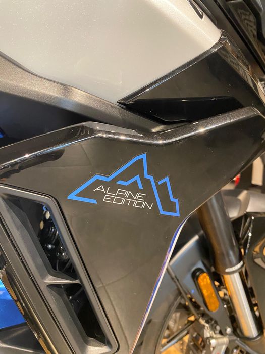 Lichidare Motocicletă Triumph Tiger 900 Alpine Edition 2026 | Bonus accesorii | End Summer Sale