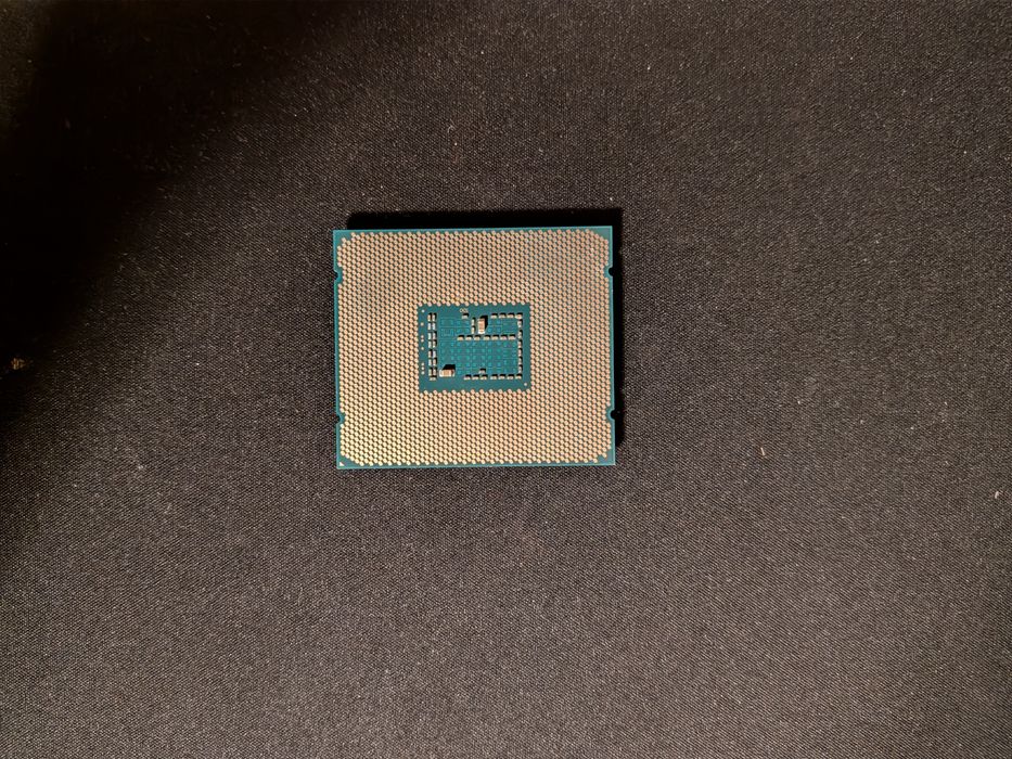 Intel Xeon E5-2690 v3 - 12 Cores / 24 Threads - Socket LGA2011-3