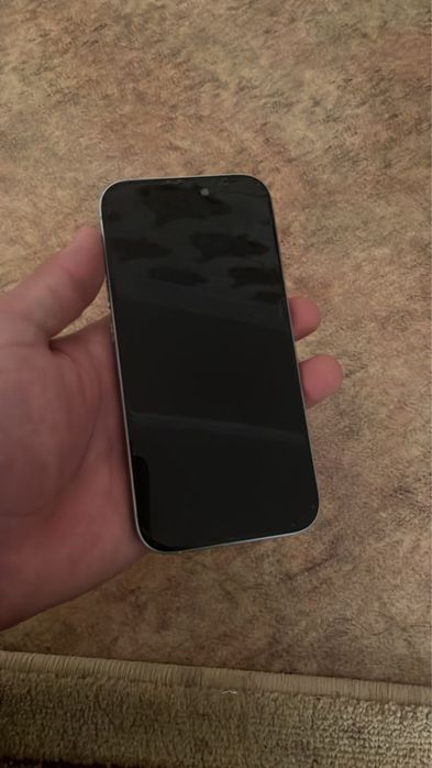 Айфон 15 в хорошом состаянием