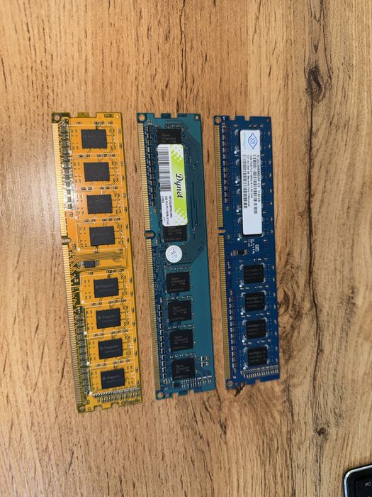 Продам Оперативная память DDR3 (3*2Gb) 1333mhz