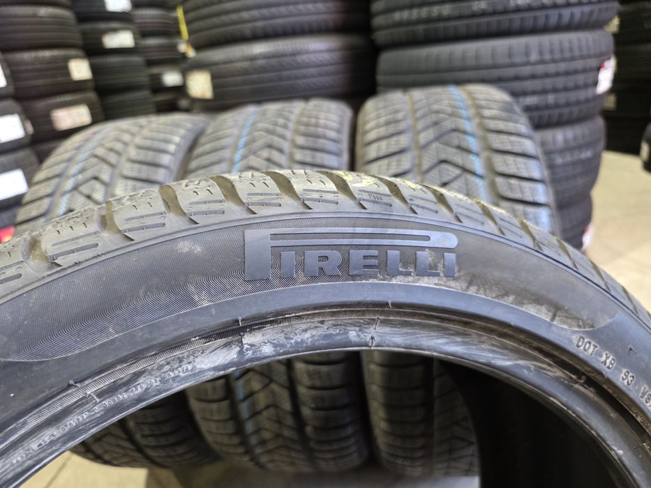 245/40/19 PIRELLI 4бр