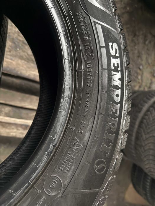 2x Anvelope iarna 215/65 R16C - Semperit Van Grip 3