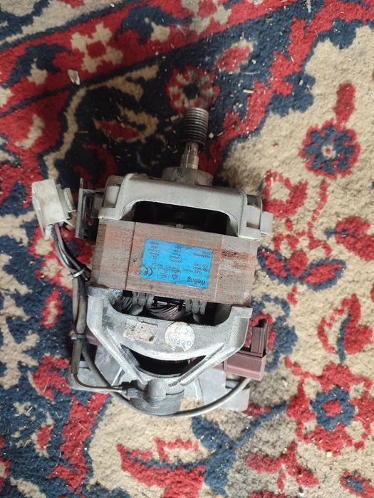 Продам двигатель от стиральной машины LG