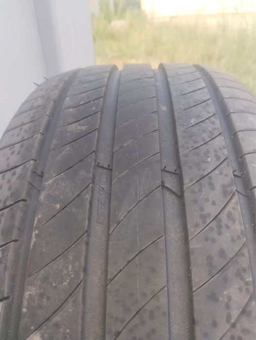 Продам колесо срочно от машины КИА