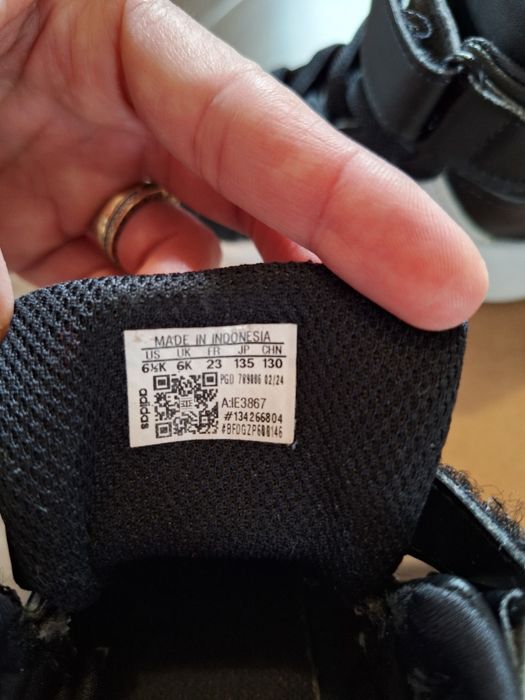 Adidas Grand court Mid 23